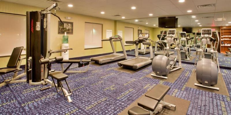 Holiday Inn Express Hotel And Suites Saint Robert By Ihg Exteriér fotografie