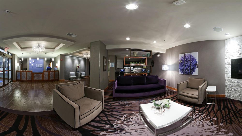Holiday Inn Express Hotel And Suites Saint Robert By Ihg Exteriér fotografie